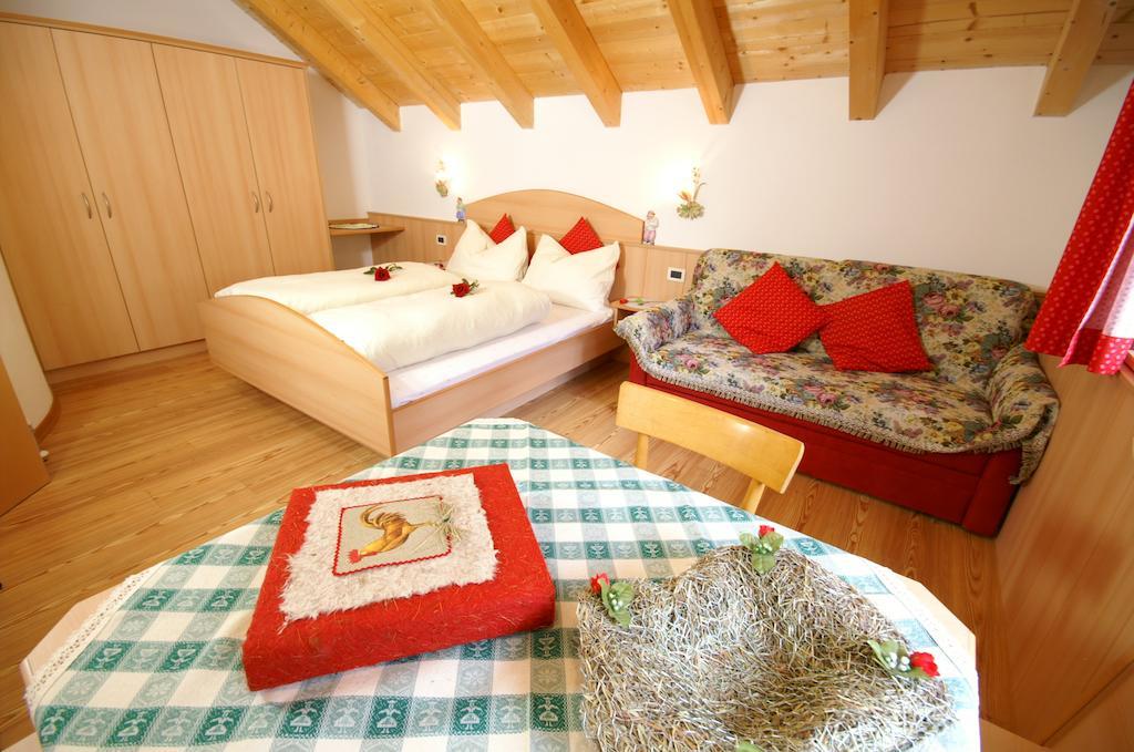 Agriturismo La Flu Sankt Martin in Thurn Zimmer foto